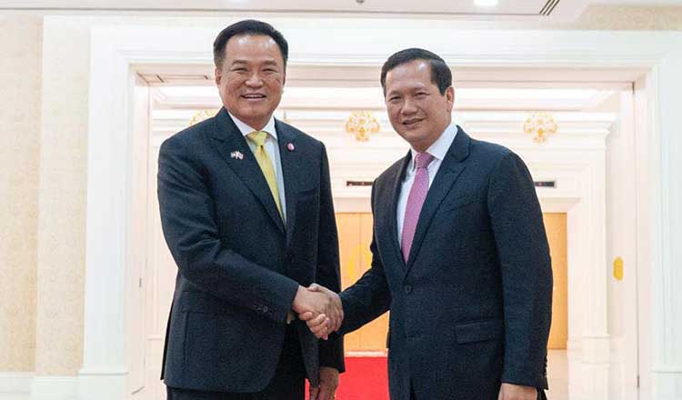 Cambodia, Thailand hammer out border issues to boost trade ties